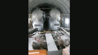 Tanks für Öldispergiermittel (DC-4/Douglas C54D-DC, C-GBPA)